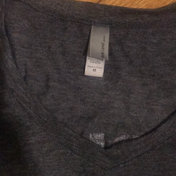 Local bar novelty t shirt. Whiskey made me do it - Picture 3 of 3